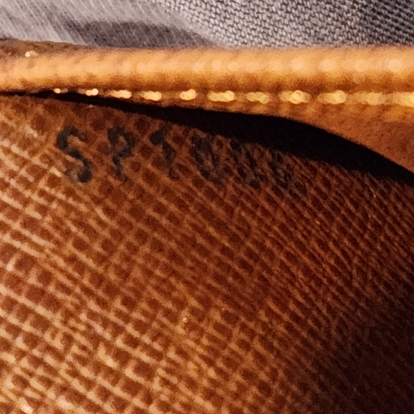 Louis Vuitton Monogram Canvas Small Ring Agenda PM Passport Cover Pocket Planner - Picture 11 of 13